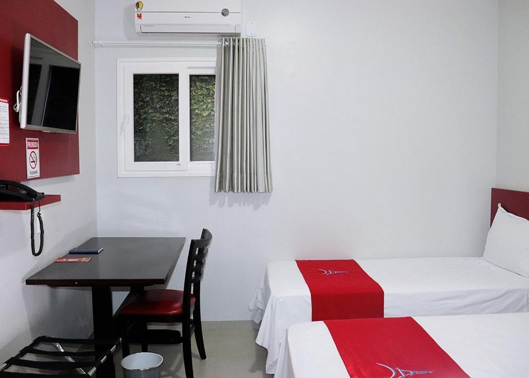 Paris Hotel Барейрас Екстериор снимка