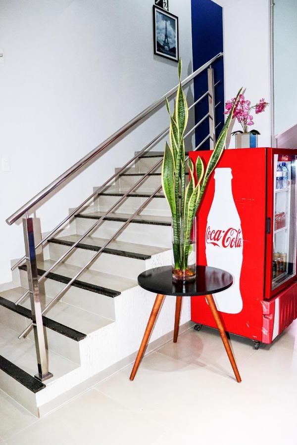 Paris Hotel Барейрас Екстериор снимка